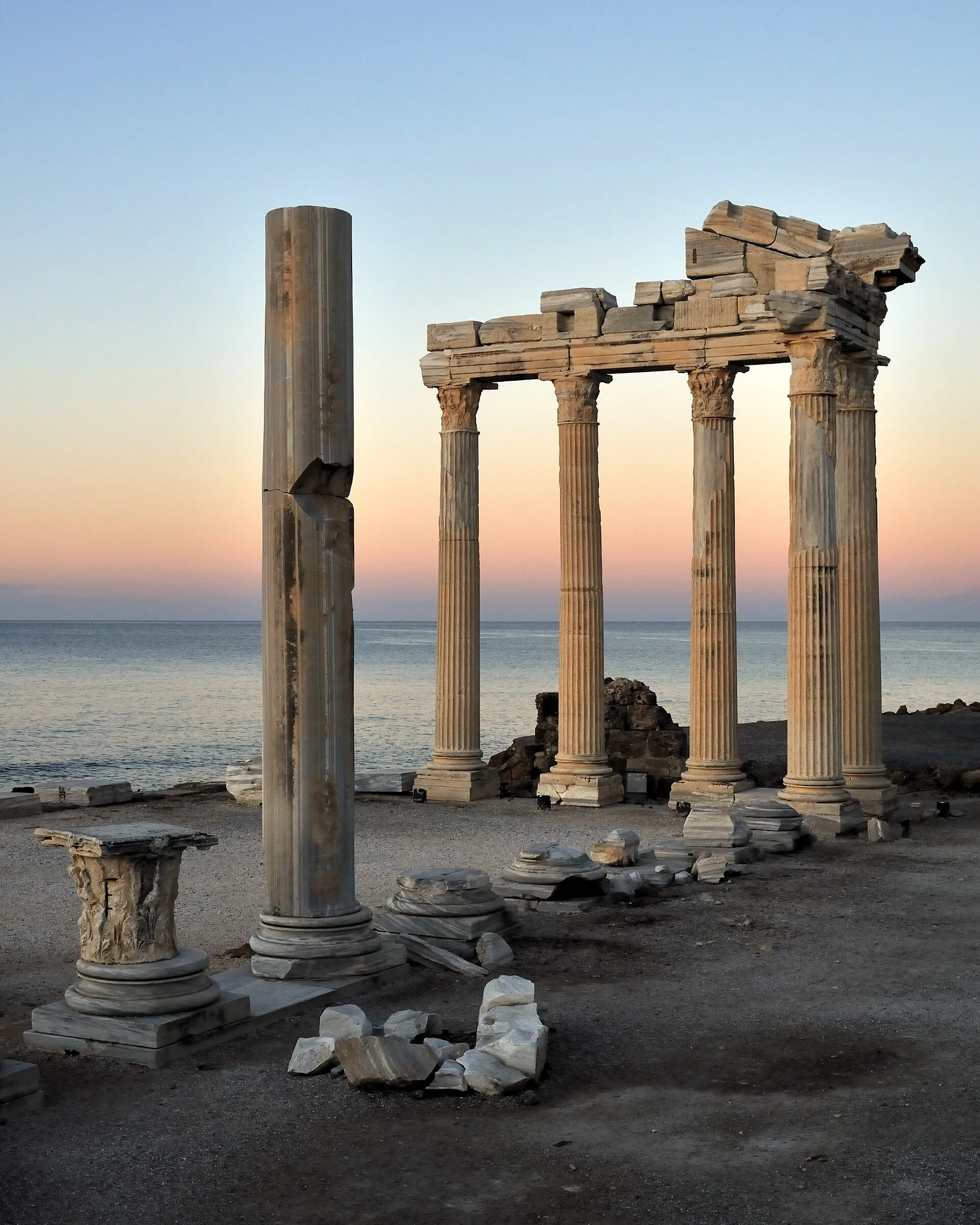 Side: Die antike Stadt und der Apollontempel – Reiseführer für Antalya