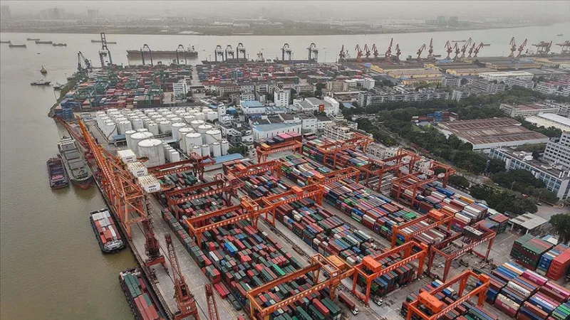 Pasaulio prekybos organizacija įspėjo, kad krizė Artimuosiuose Rytuose sulėtins pasaulinę prekybą