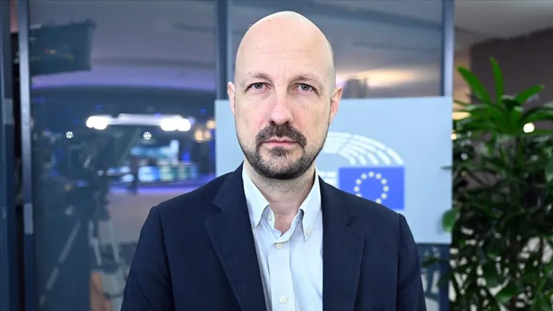 Euroopan parlamentin jäsen Botenga kritisoi ankarasti Euroopan 