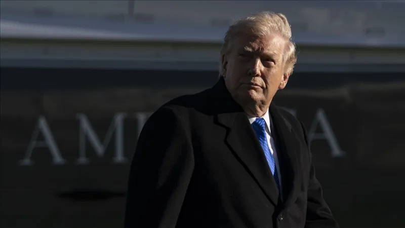 Yhdysvaltain presidentti Trump julkisti älypuhelinsovelluksen, jonka avulla voi seurata Valkoisen talon ajankohtaisia asioita