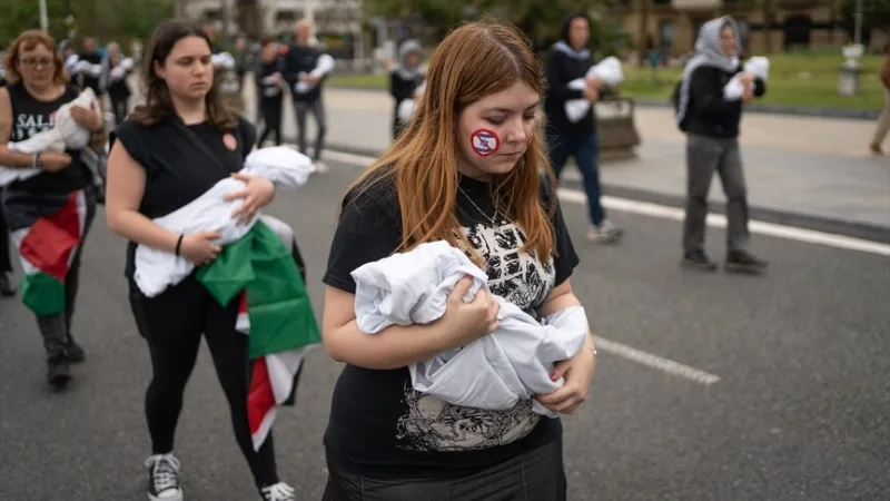 欧洲各地举行了声援巴勒斯坦的示威活动