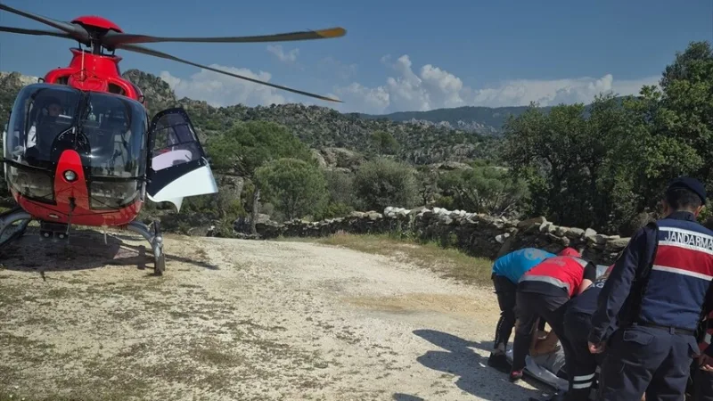 Uma pessoa que se sentiu mal durante uma caminhada em Aydın foi transportada para o hospital num helicóptero de ambulância