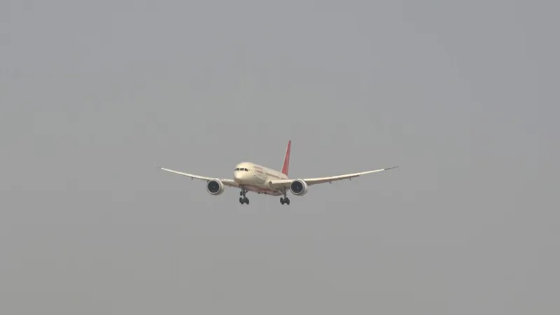Aviso das companhias aéreas da Índia de que as operações serão suspensas se não for aplicada uma redução do imposto sobre os combustíveis