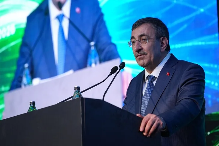 O Vice-Presidente Yılmaz: Prevemos uma aceleração dos investimentos na utilização da computação em nuvem e da inteligência artificial no setor público