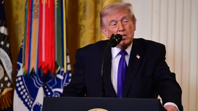 O presidente dos EUA, Trump, deu à UE um prazo até 4 de julho para cumprir o acordo comercial