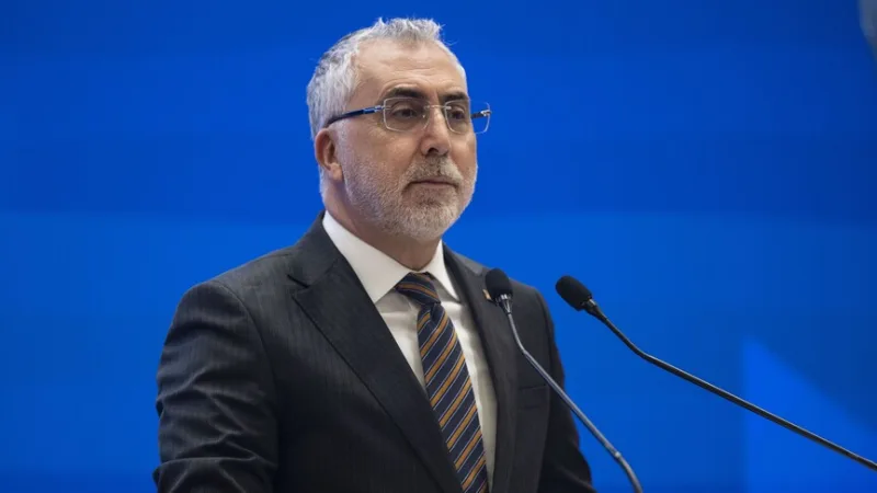 O Ministro do Trabalho e da Segurança Social, Şıkhan: «Continuaremos a apoiar as nossas mães trabalhadoras»