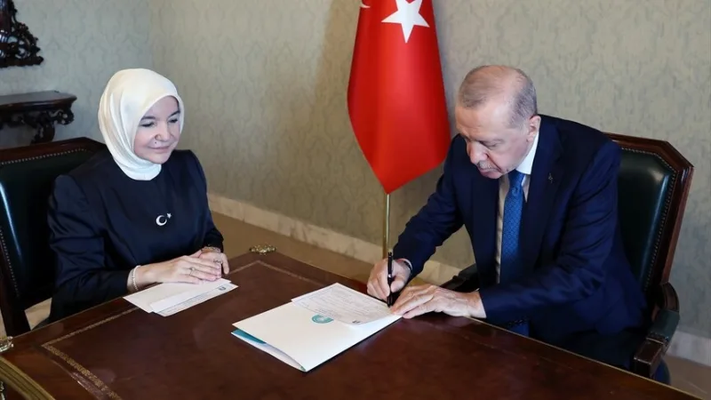 O Presidente Erdoğan fez uma doação de sacrifício ao Darülaceze